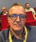 Встретьте Мужчинa : Jason, 61 лет до Россия  St Petersburg 